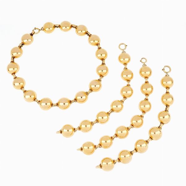 Lot of three bracelets and necklace in gold  - Auction GIOIELLI E OROLOGI - Faraone Casa d'Aste