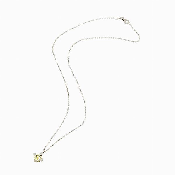 Diamond gold necklace 