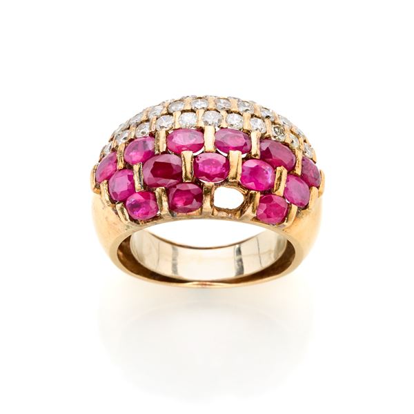 Anello oro rubini e diamanti 