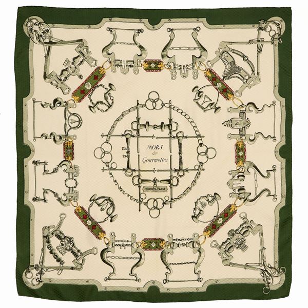 Hermes : Foulard Hermès in seta  - Asta GIOIELLI OROLOGI E LUXURY GOODS - Faraone Casa d'Aste