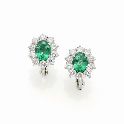 Orecchini in Oro con Diamanti Smeraldi