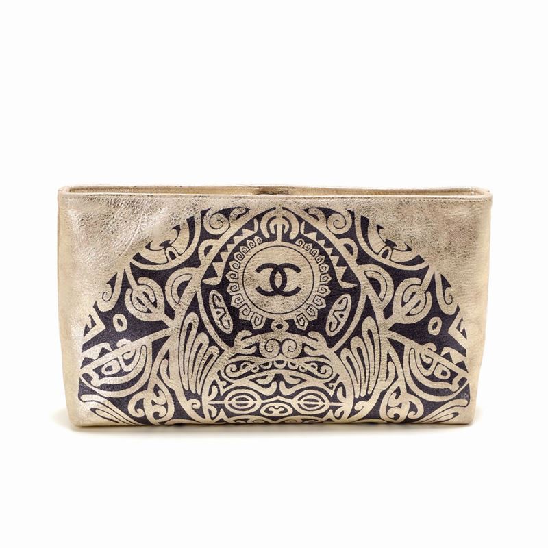 Chanel Pochette