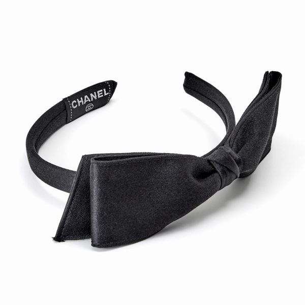 Chanel - Chanel headband with box