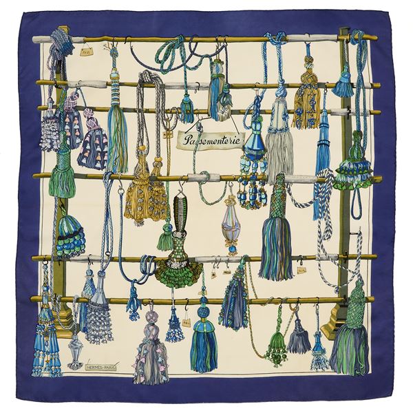 Hermes : Hermès silk scarf  - Auction GIOIELLI OROLOGI E LUXURY GOODS - Faraone Casa d'Aste