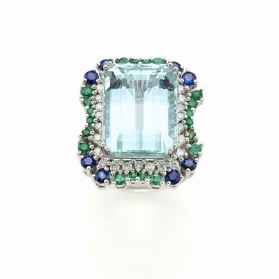 Anello Oro Bianco con Acquamarina