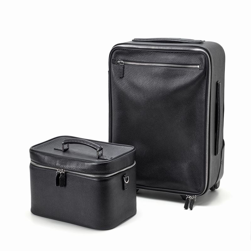 Set da Viaggio Fendi : Trolley e Trousse in Pelle con Interno in Tela