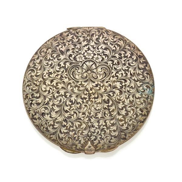 Silver powder case