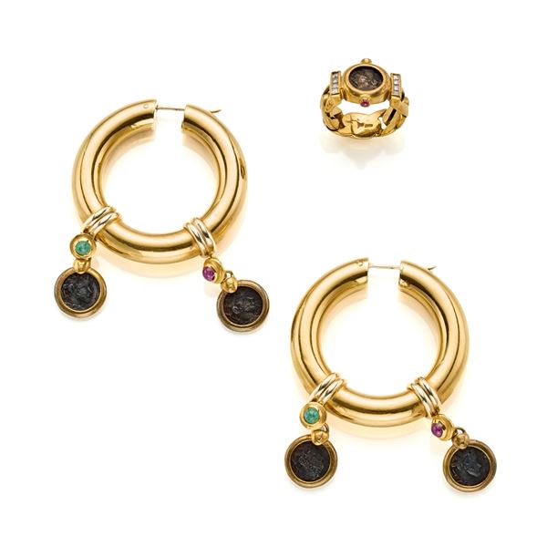 Yellow gold earrings and ring with coins 