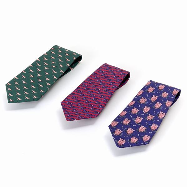 Hermes - Lot composed of 3 Hermès ties