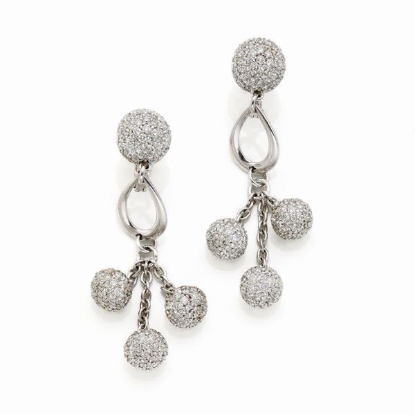 Orecchini in oro bianco e diamanti