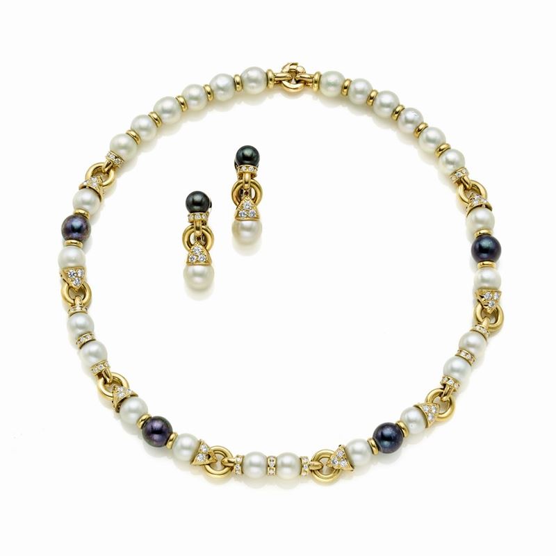 Collana e Orecchini Faraone in Oro con Diamanti e Perle