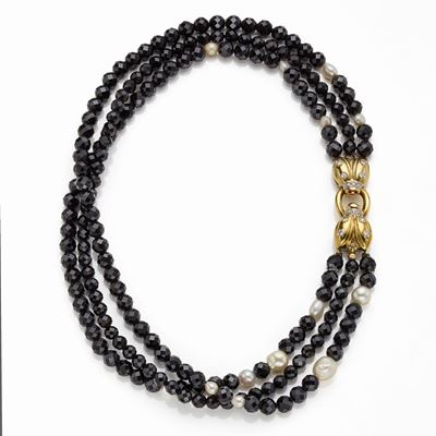 Collier in Onice e Perle Chiusura in Oro