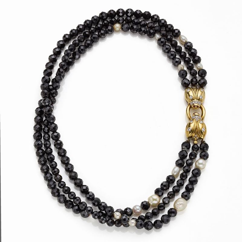 Collier in Onice e Perle Chiusura in Oro