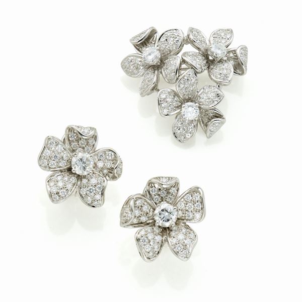 Orecchini e spilla in oro e diamanti  - Asta GIOIELLI OROLOGI E LUXURY GOODS - Faraone Casa d'Aste