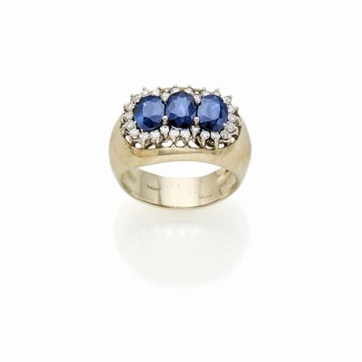 Anello in Oro con Zaffiri e Diamanti