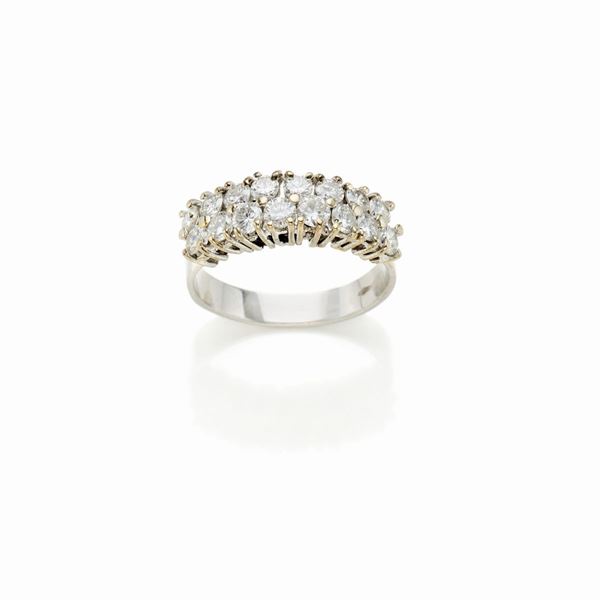 Anello in oro e diamanti