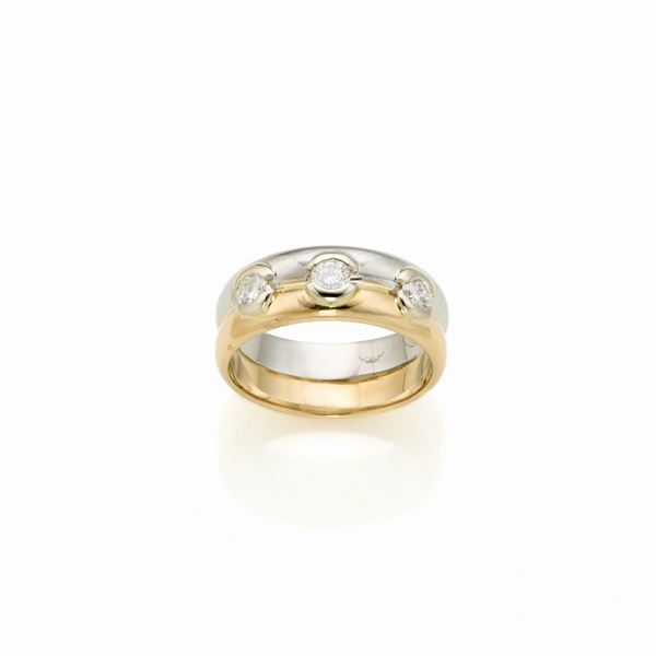 Anello in oro, platino e diamanti  - Asta GIOIELLI OROLOGI E LUXURY GOODS - Faraone Casa d'Aste