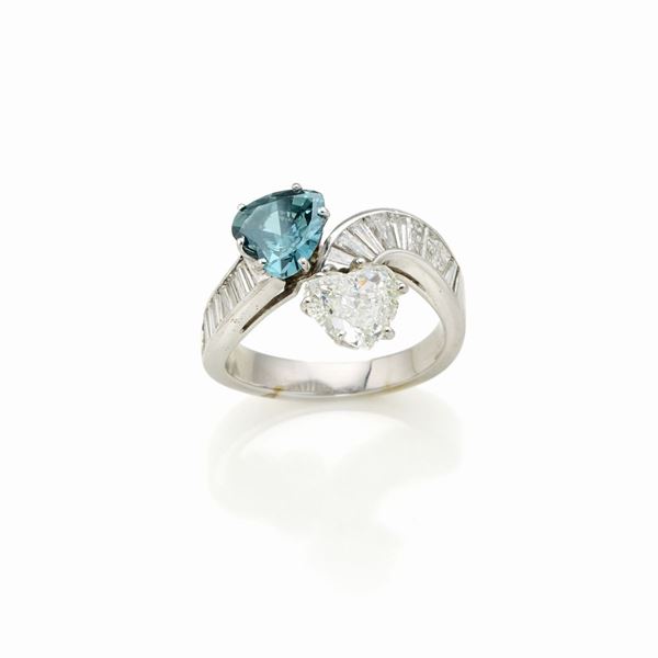 Anello in platino con diamanti