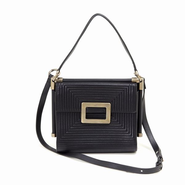 Roger Vivier : Borsa a tracolla Roger Vivier nera  - Asta GIOIELLI, OROLOGI E LUXURY GOODS - Faraone Casa d'Aste