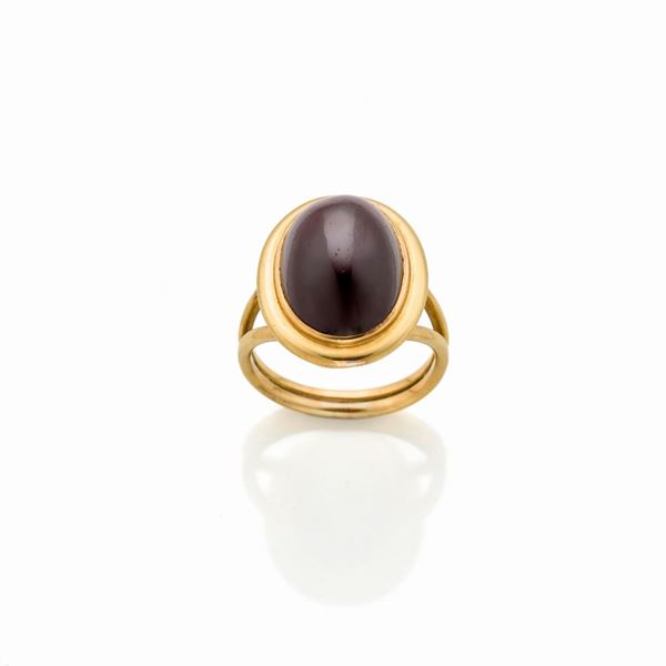 Gold ring with amber
