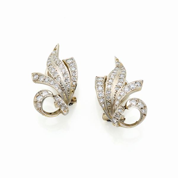 White gold and diamond earrings