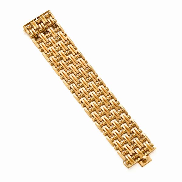 Yellow gold bracelet