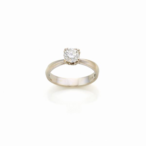 Anello firmato Salvini in oro con diamante 