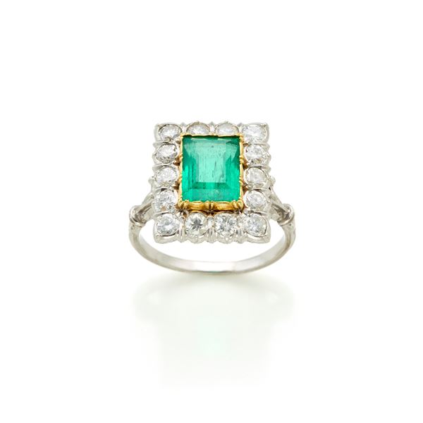 Buccellati platinum ring with emerald and diamonds