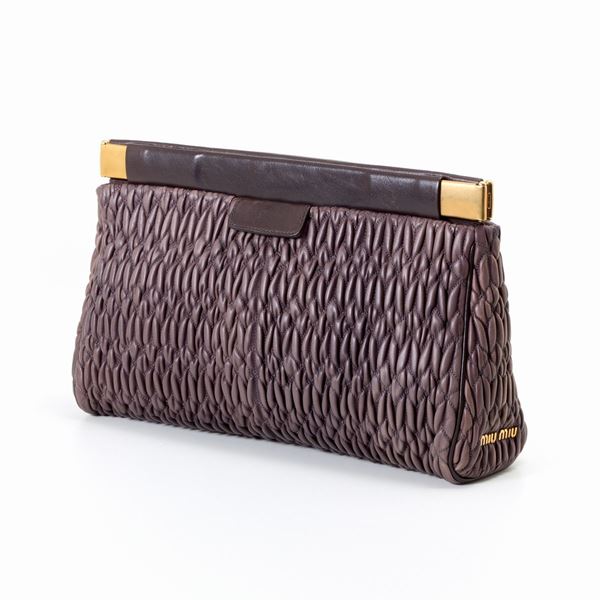 Miu Miu : Miu Miu clutch  - Auction GIOIELLI, OROLOGI E LUXURY GOODS - Faraone Casa d'Aste