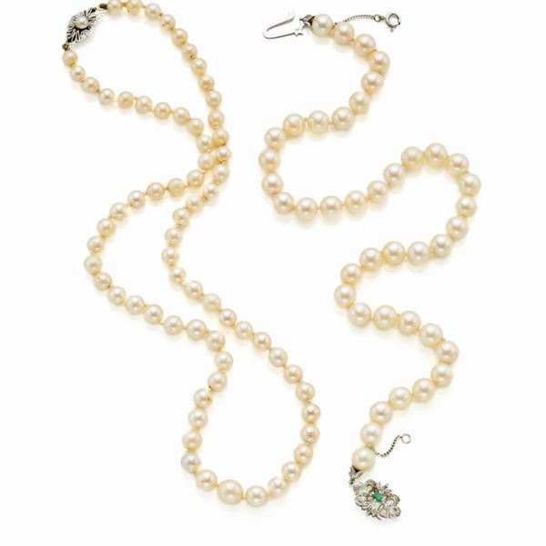 Lot of two single-strand necklaces of pearls  - Auction GIOIELLI, OROLOGI E ARGENTI - Faraone Casa d'Aste
