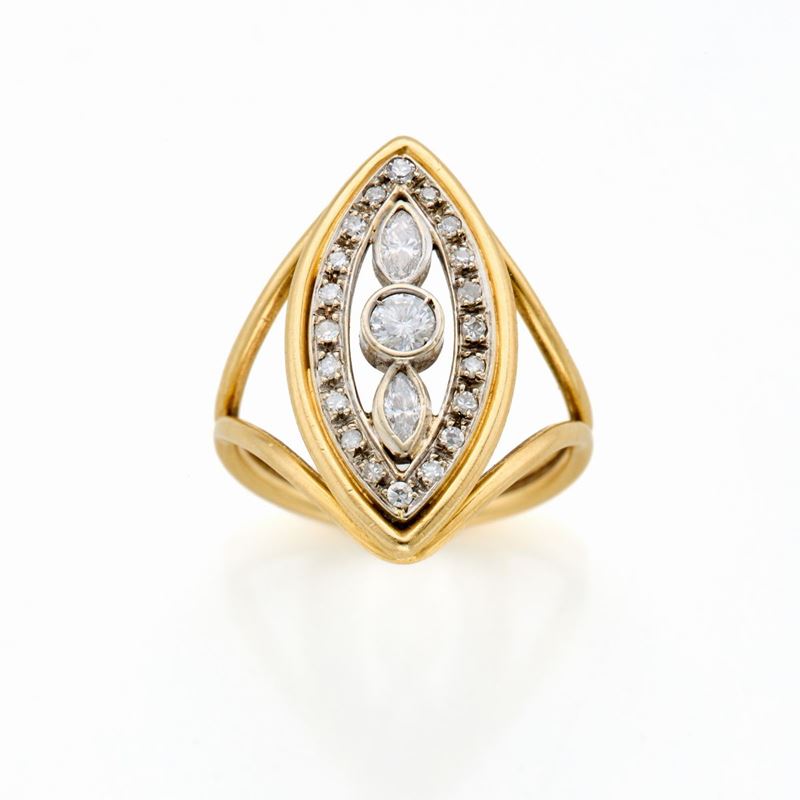 Anello in Oro con Diamanti