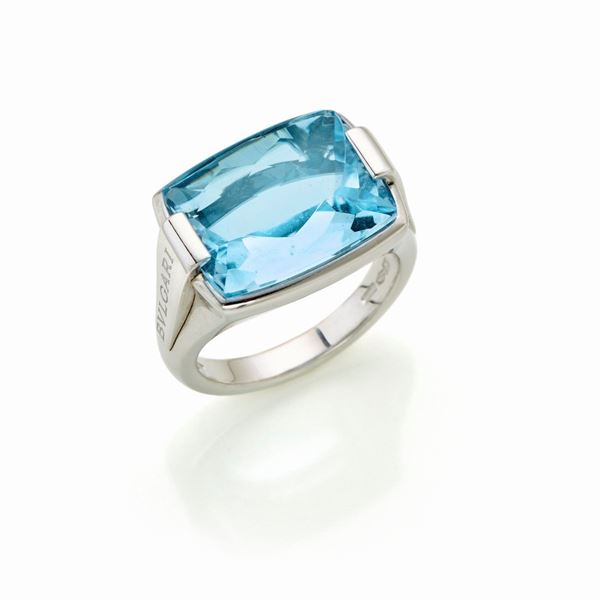 Bulgari - Bulgari gold ring with topaz 