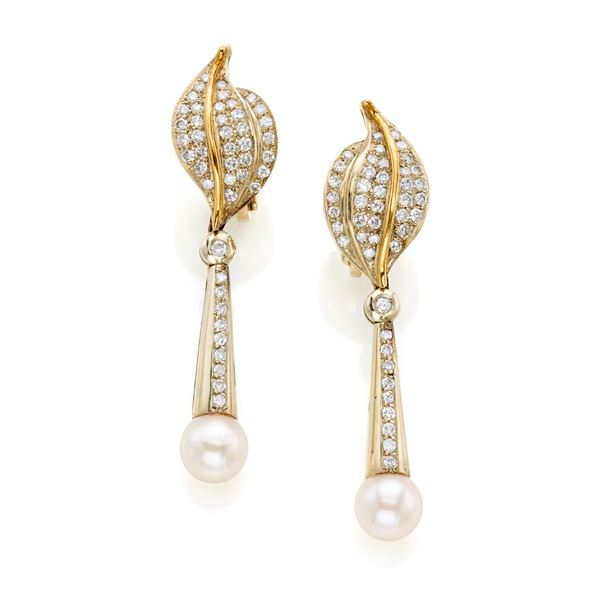 Gold earrings with pearls and diamonds   - Auction GIOIELLI, OROLOGI E LUXURY GOODS - Faraone Casa d'Aste