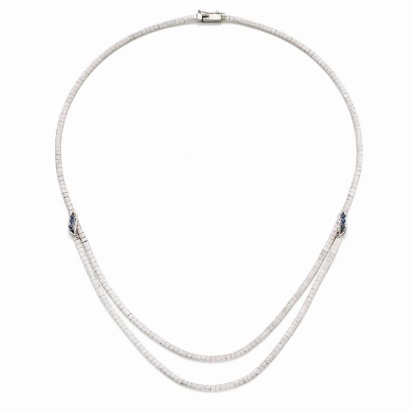 Collana in oro con zaffiri