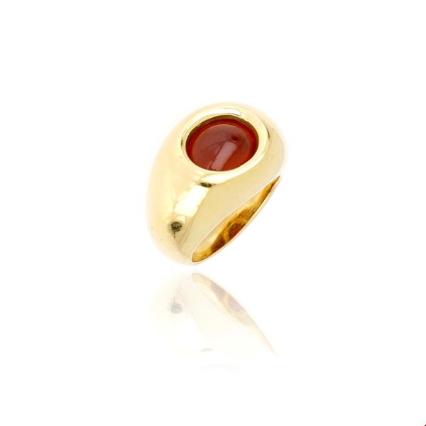 Anello Pomellato in oro con granato 