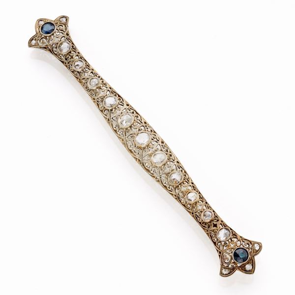 Spilla in platino diamanti e zaffiri  - Asta GIOIELLI, OROLOGI E LUXURY GOODS - Faraone Casa d'Aste