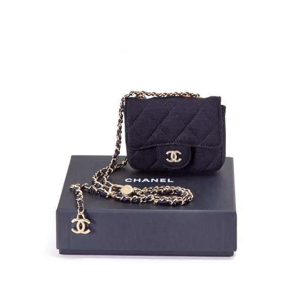 Chanel mini pochette