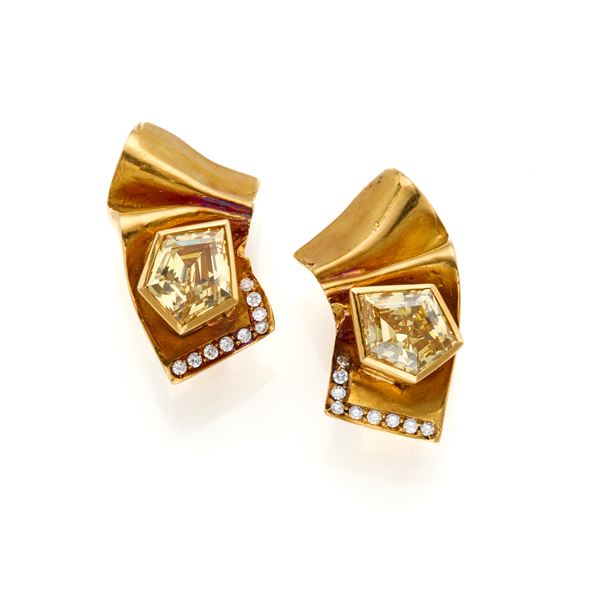 Misani gold earrings  - Auction GIOIELLI, OROLOGI E LUXURY GOODS - Faraone Casa d'Aste