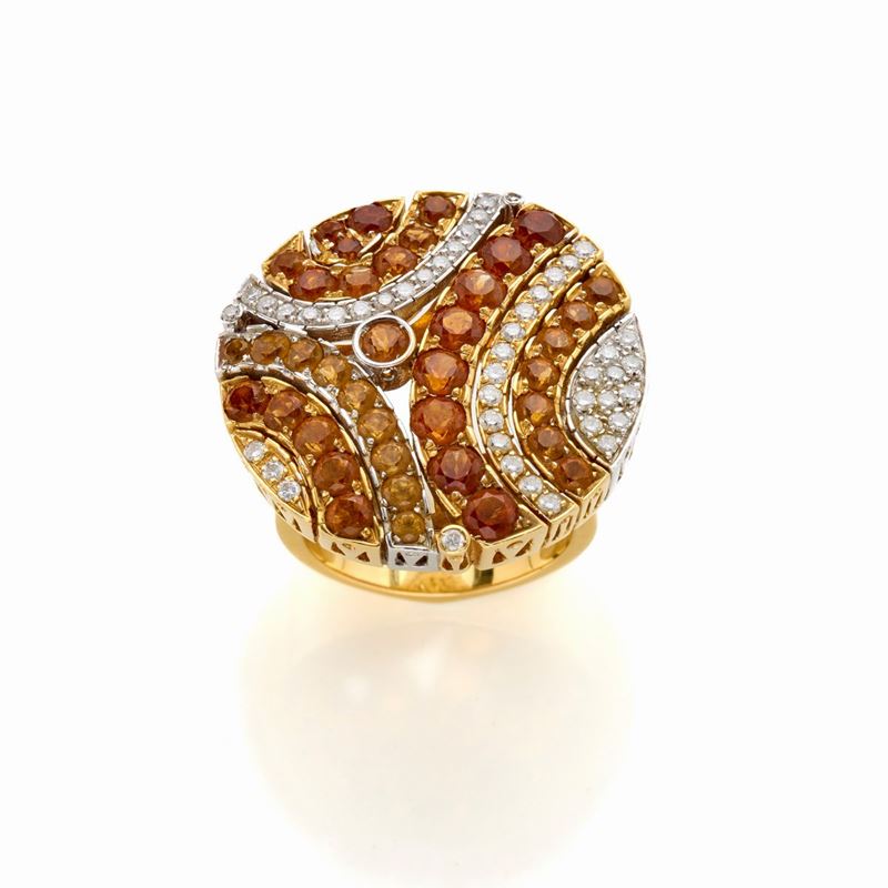 Anello in Oro con Diamanti e Quarzi