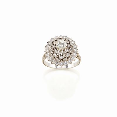 Anello in Oro Bianco con Diamanti