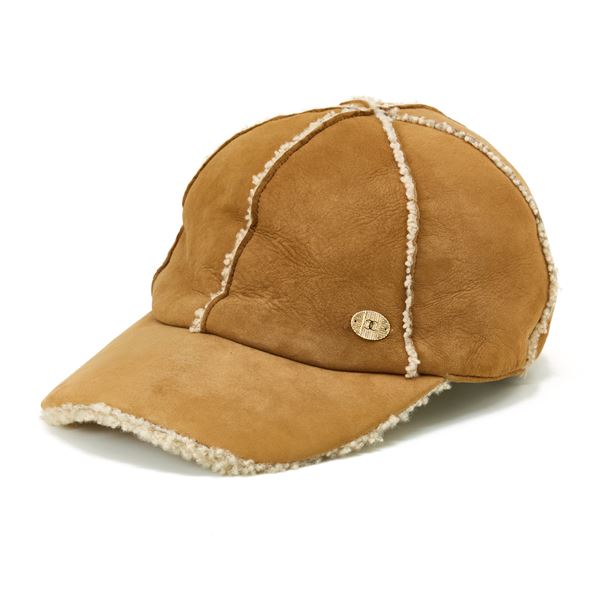 Chanel : Cappello Chanel  - Asta GIOIELLI, OROLOGI E LUXURY GOODS - Faraone Casa d'Aste