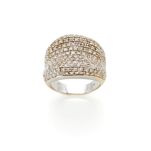 Anello in oro e diamanti