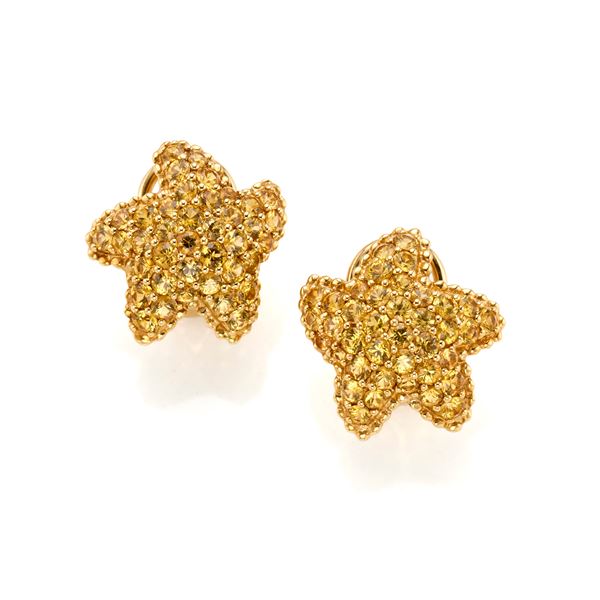 Gold earrings with sapphires   - Auction GIOIELLI OROLOGI E LUXURY GOODS - Faraone Casa d'Aste