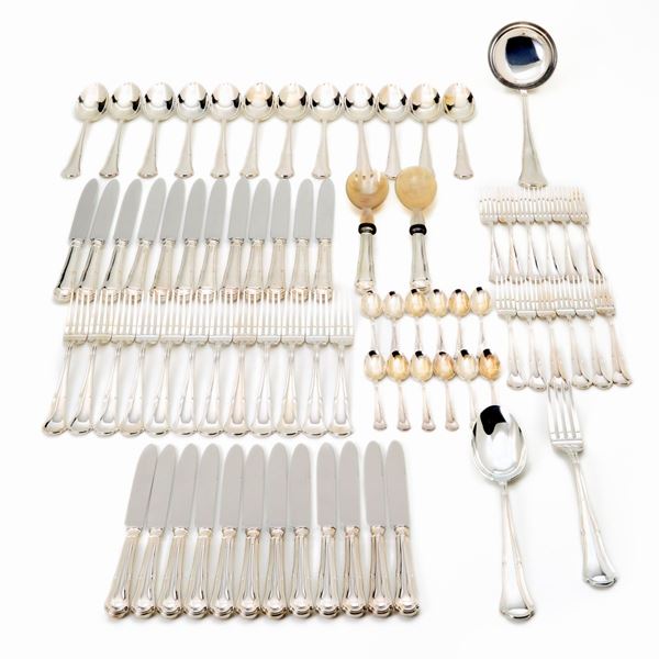 Silver cutlery set
