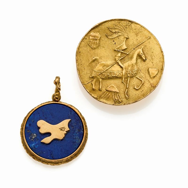 Spilla e pendente in oro