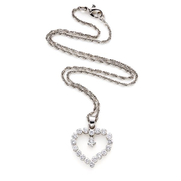 Collana con pendente in oro e diamanti