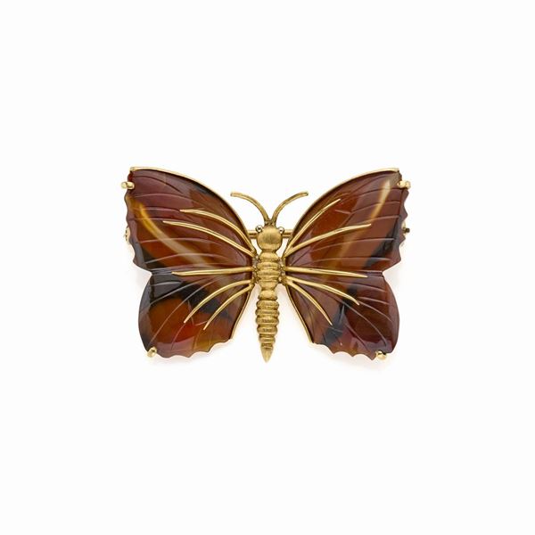Gold and agate brooch 