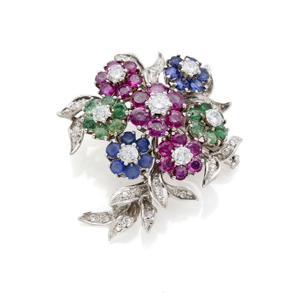 Diamond gold brooch with rubies, sapphires and emeralds   - Auction GIOIELLI OROLOGI E LUXURY GOODS - Faraone Casa d'Aste