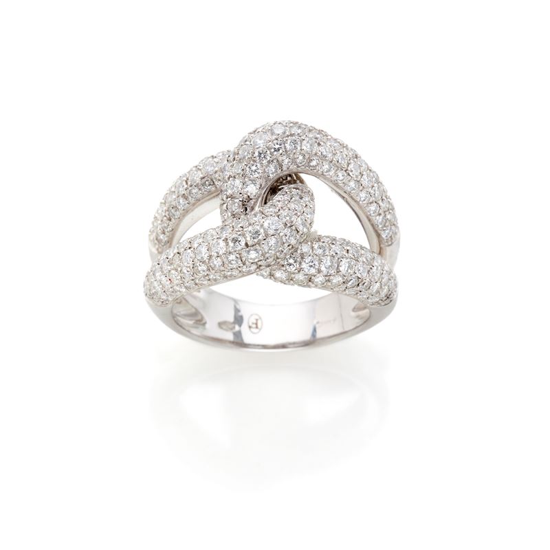 Anello Faraone in oro e diamanti