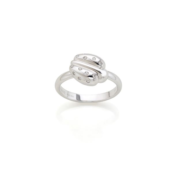 Anello Faraone in oro e diamanti 